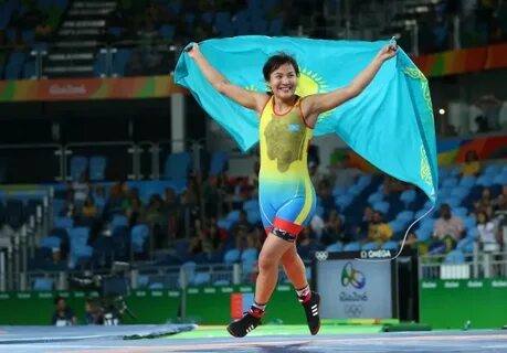 Ересек әйелдер мастурбация жасайды