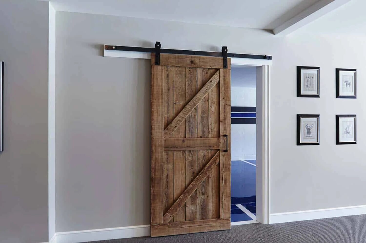 Амбарная дверь Barn Door 80. Sliding Door System SDS 030 лофт/Барн дверь. Амбарная дверь Леруа. Амбарная откатная дверь лофт.