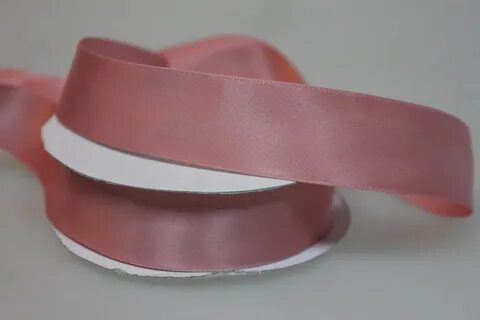 Персиковые ленты