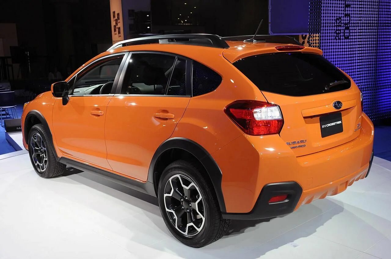 Subaru xv 2013 белый. Субару xv отзывы владельцев. Субару xv оливковый. Subaru xv crosstrek 2012. Subaru xv 2014.