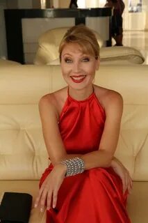 It uslubidagi fotosuratda egilgan ayollar