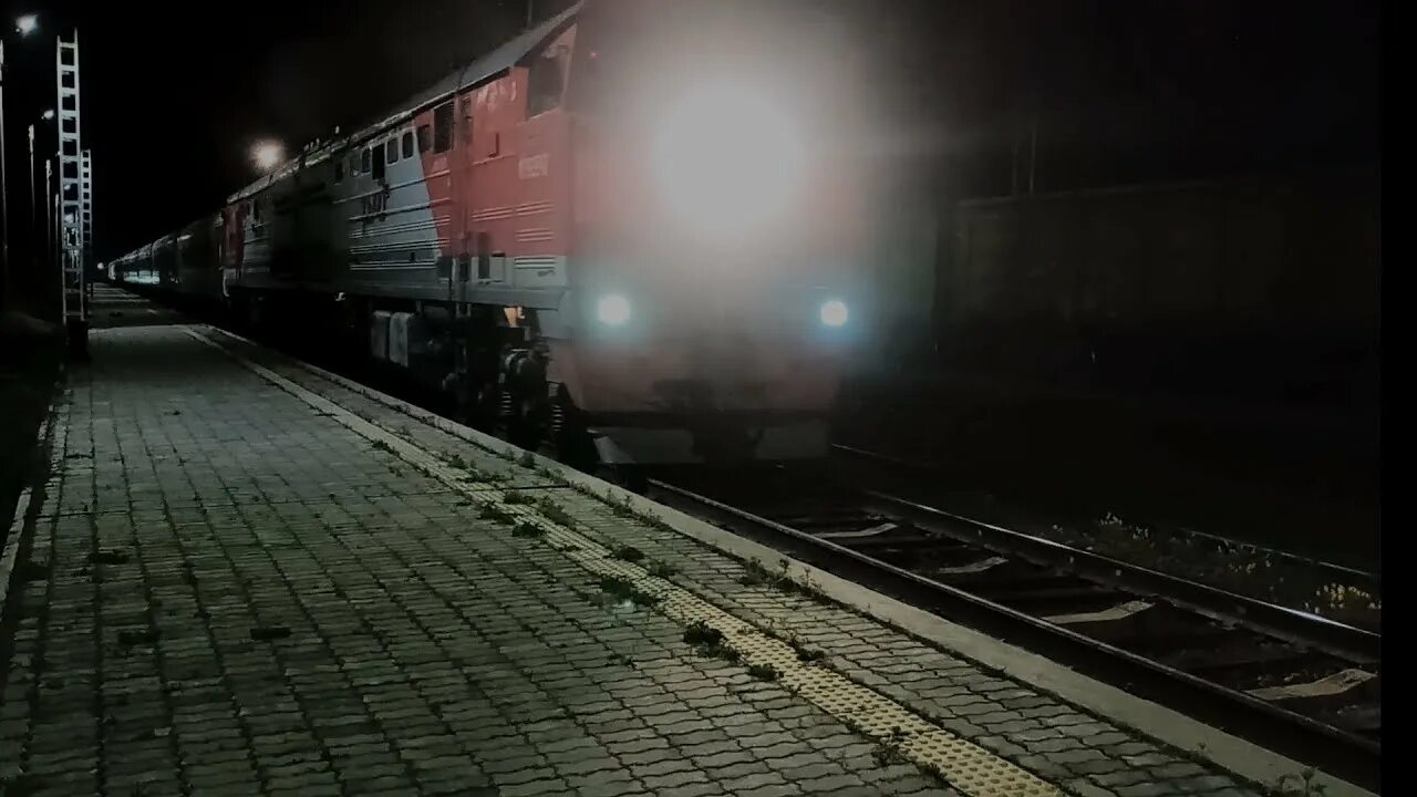 Поезд 627 комсомольск. Станция комсомольск на амуре-поезда. Комсомольск на амуре поезд. Поезд 627 комсомольск. Поезд дальнего следования.