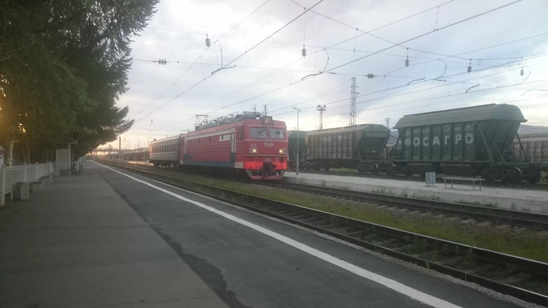 Электропоезд Мурманск Апатиты. Апатиты Мурманск. Поезд Мурманск Апатиты. Апатиты-1.