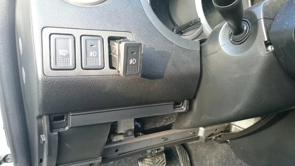 Где находится предохранитель прикуривателя гранд витара 2002 Suzuki Grand Vitara XL7 4WD Fuse Box Diagrams