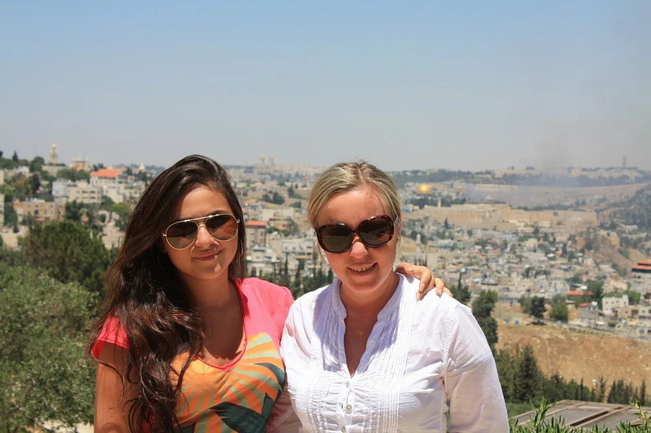 Саед шах марианна. Пусть говорят марианна саид шах. Саид шах. Саид шах журналист. Саид мирвайс.