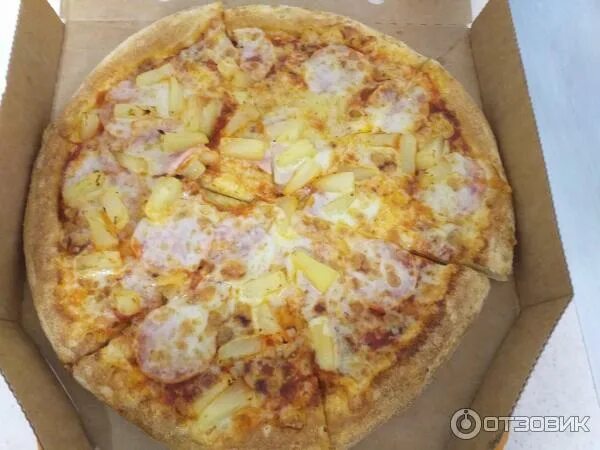 Пицца с ананасами и курицей. Гавайская пицца из додо. Гавайская пицца додо. Пицца с ананасами додо. Пицца с ананасами додо.