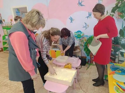 Помощь воспитателю
