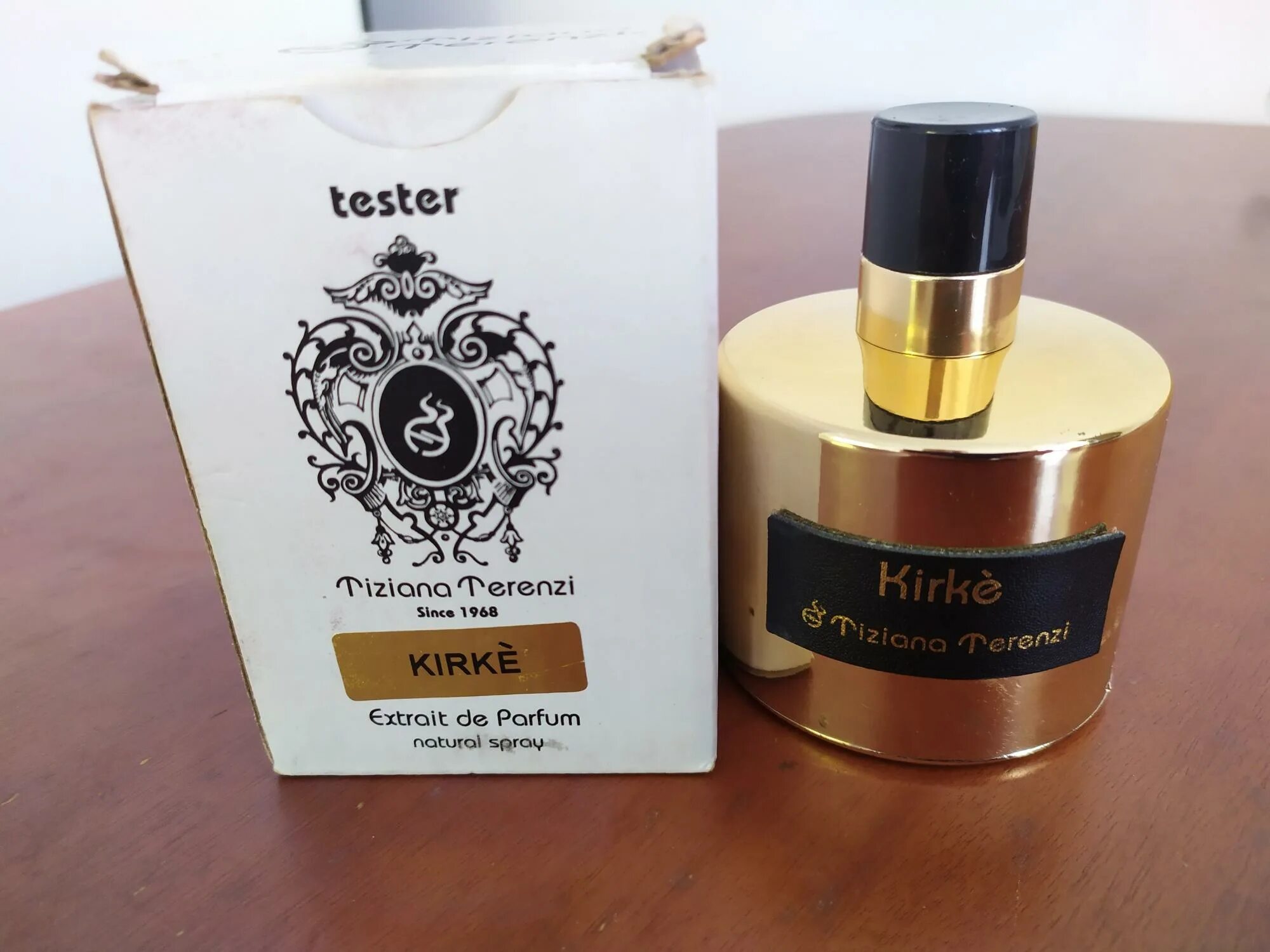 Kirke духи золотое яблоко. Духи Кирке 1968 женские. Parfume Original Kirke. Туалетная вода Кирке золотой. Кирки золотые духи