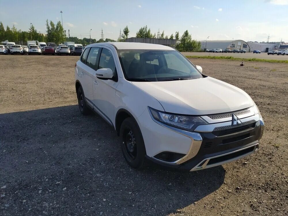 митсубиси аутлендер 2022 отзывы