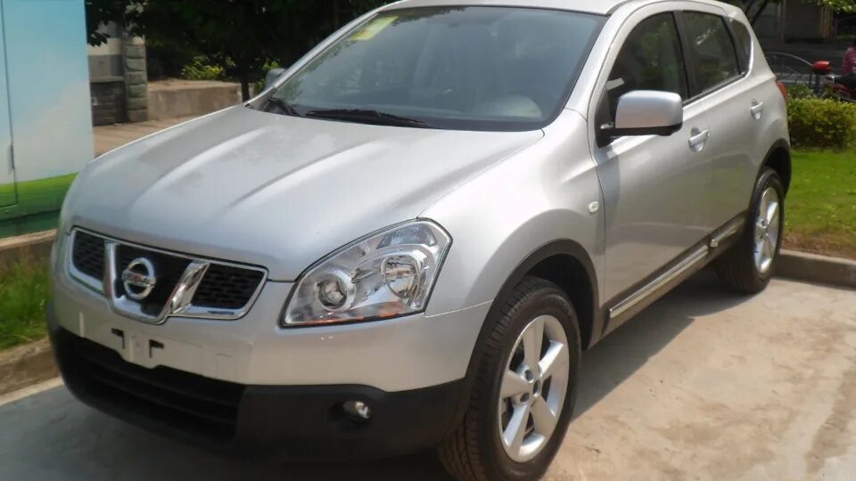 Nissan Qashqai (1G) 2.0 бензиновый 2008 на DRIVE2