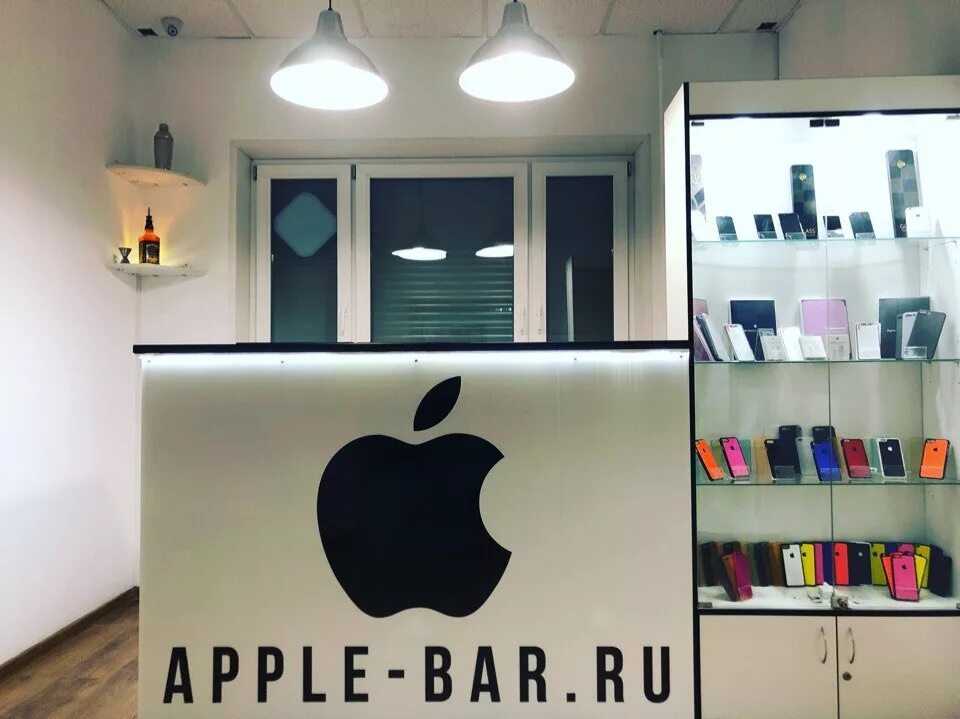 Apple iphone сервисный. Сервисный центр zelfix Зеленоград 1448. Техника Apple. Сервис центр Apple. Ремонт Apple.