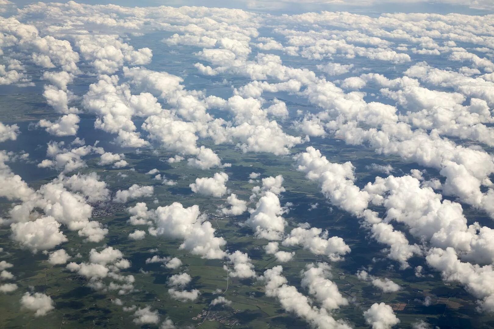 Почему двигаются облака. Облака. Кучевые облака. Густые Кучевые облака. Очень красивые Кучевые облака.