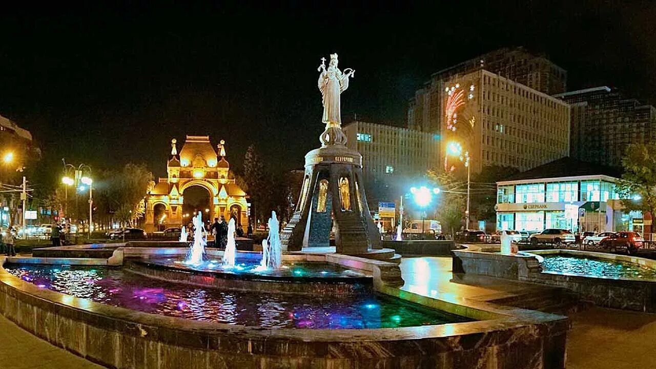 краснодар с высоты птичьего полета улица красная. южная столица краснодар. краснодар город приложение. салют 2022 в комсомольске на амуре. ночной город краснодар.