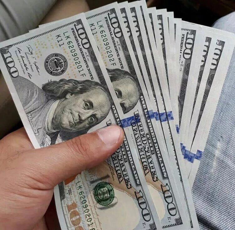 фото 400 долларов. 100 долларов сша много. 400 долларов.