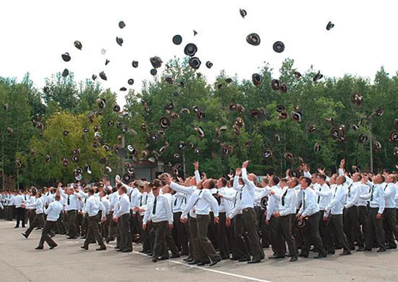 Высшее военное училище Новосибирск. Новосибирское высшее военное командное училище выпускники. Офицерское училище Новосибирск. Новосибирское общевойсковое командное училище.