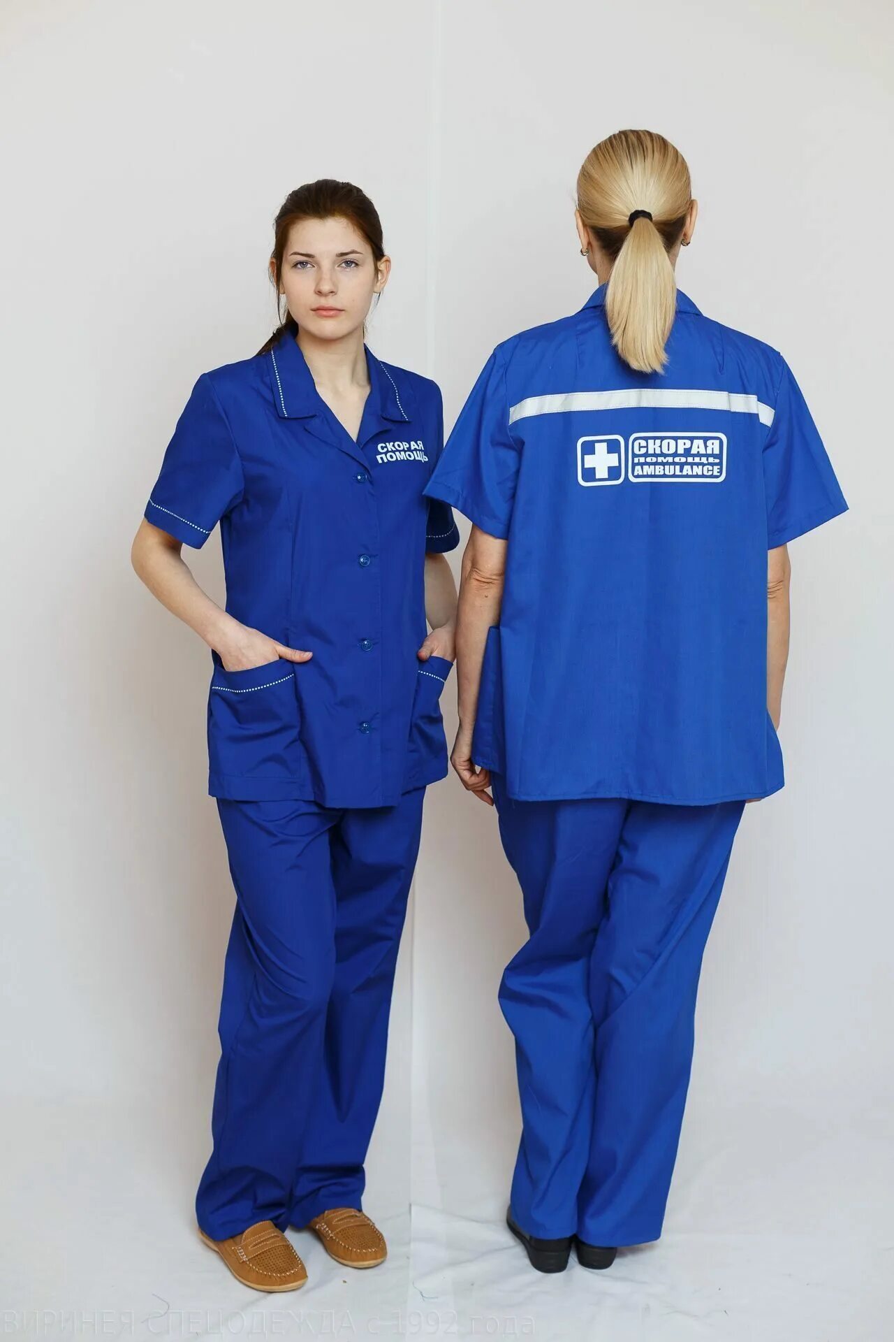 костюм врача скорой помощи. костюм фельдшера. костюм фельдшера. костюм скорой медицинской помощи. форма сотрудников скорой помощи.