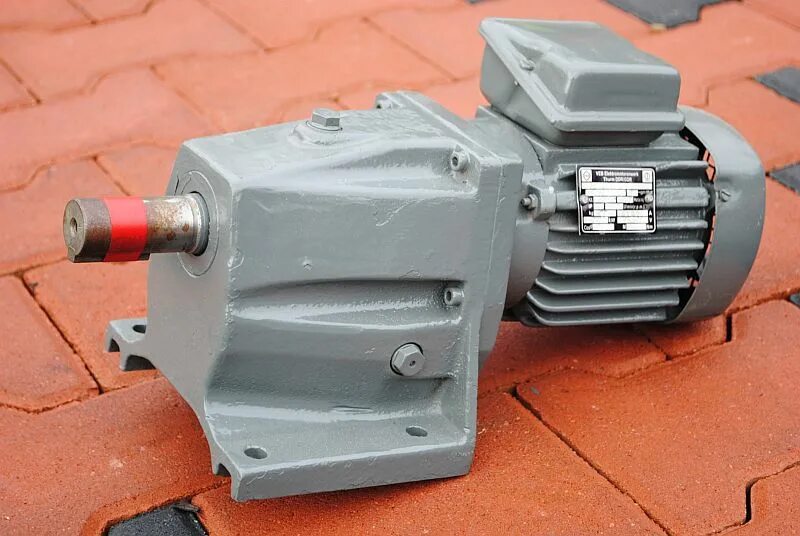 Электродвигателе vem 6 кв. Мотор редуктор на 3 квт. Мотор редуктор 0 75 квт. 41a ggm. 2 квт крановые.