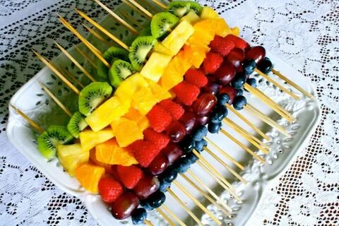 Фруктовые шпажки для фуршета