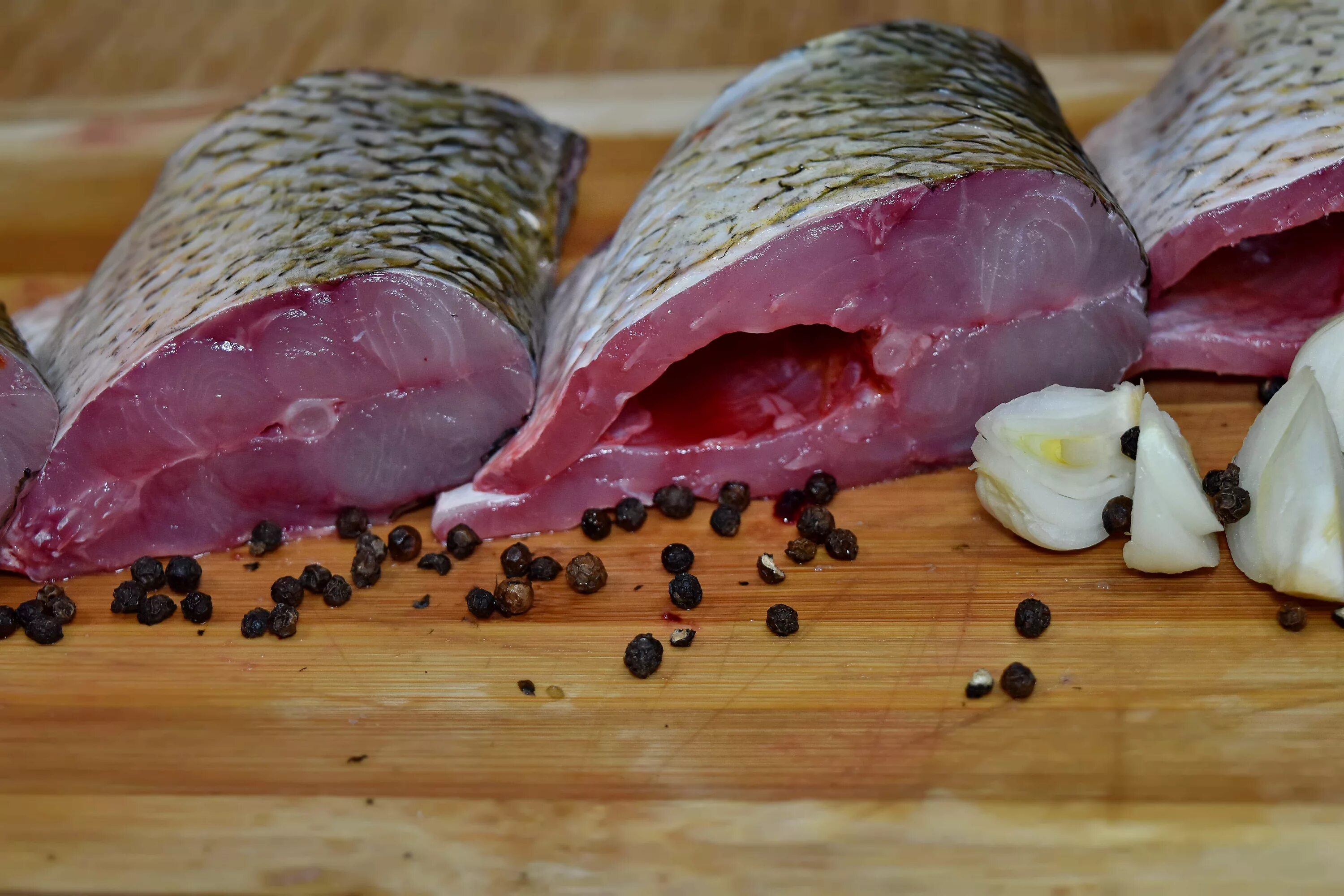 Как называется рыбье мясо. Рыба с фиолетовым мясом. марлин рыба мясо. тунец рыба мясо. сиг рыба мясо.