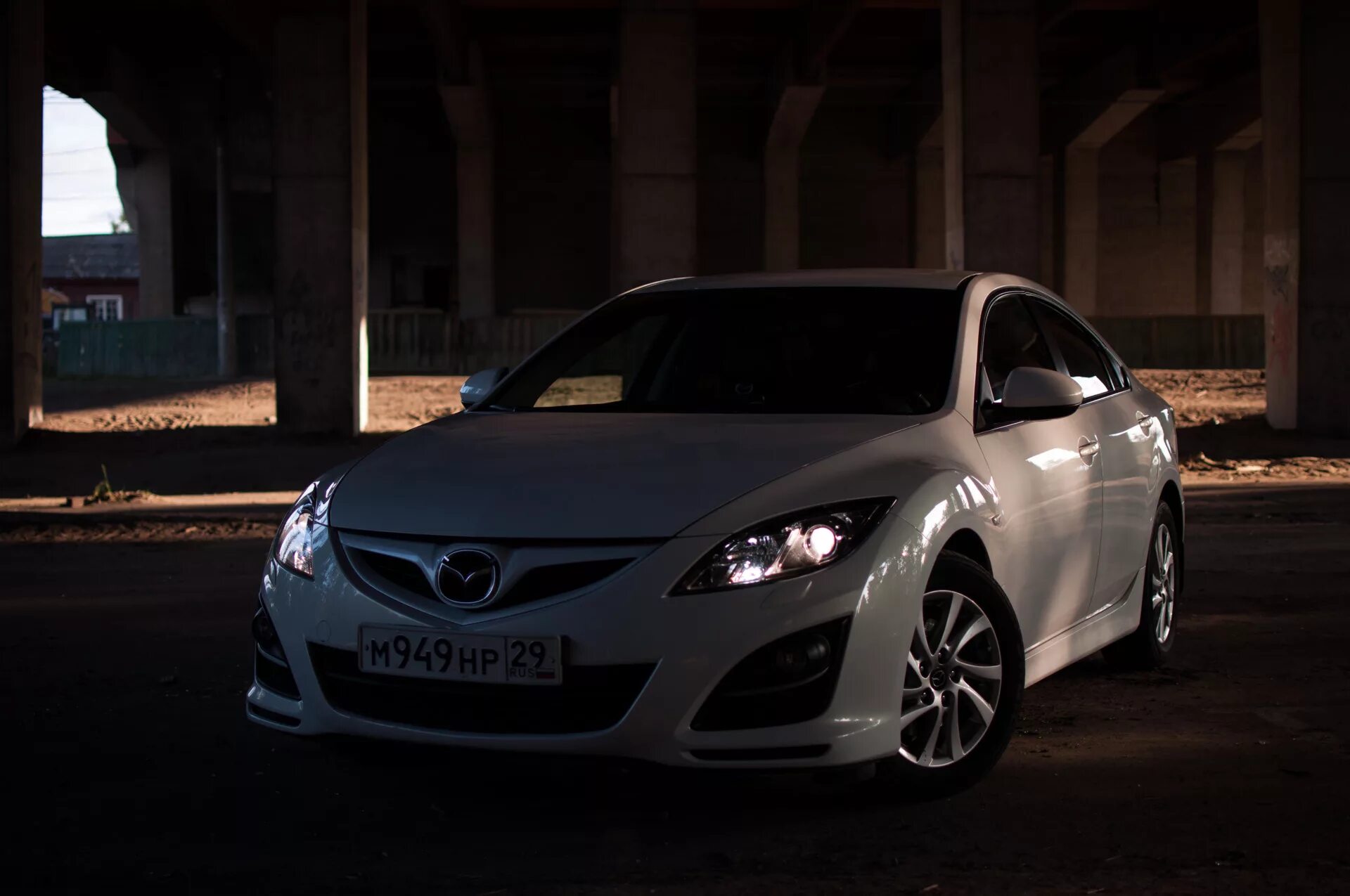 Крыша мазда 6. Мазда 6 GH. Mazda 6 GH белая. Мазда 6 GH черная. Mazda 6 White Pearl.