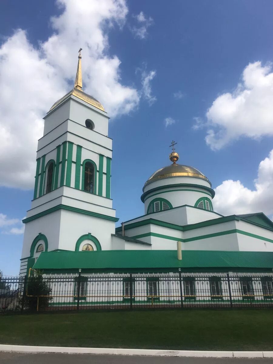 Храм в Кинель Черкассах Самарской области. Вознесенский храм Кинель-Черкассы. Кинель Черкассы Церковь Вознесения. Сайт храма Вознесение Господне с Кинель-Черкассы. Погода в кинель черкассах самарской области гисметео