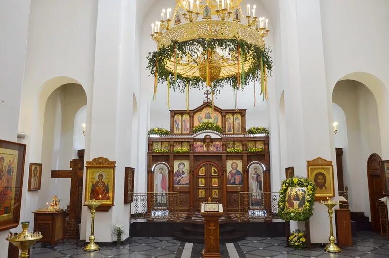 храм троицы минск. храм троицы минск. храмы минска. часовня в минске. деревянная церковь святой троицы.