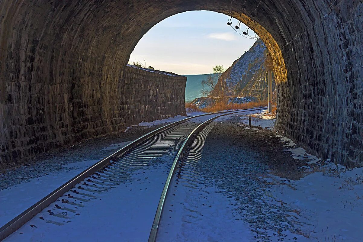 Кругобайкальская железная дорога тоннели. Тоннели КБЖД. Тоннели Кругобайкальской железной дороги.