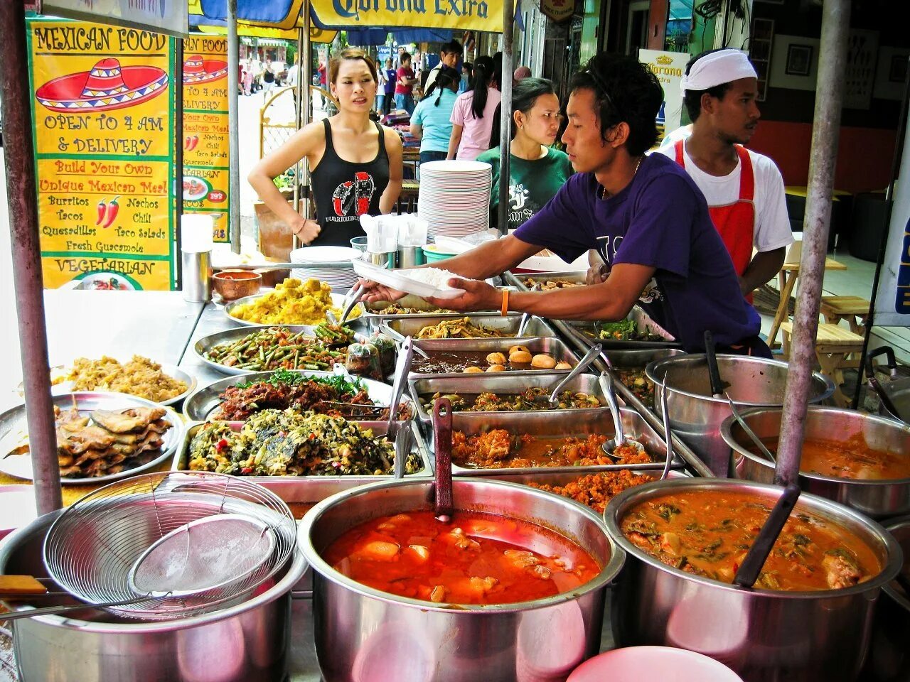 Стрит фуд Тайланд. Тайская кухня Пхукет. Макашница Пхукет. Тайская макашница. Thai streets