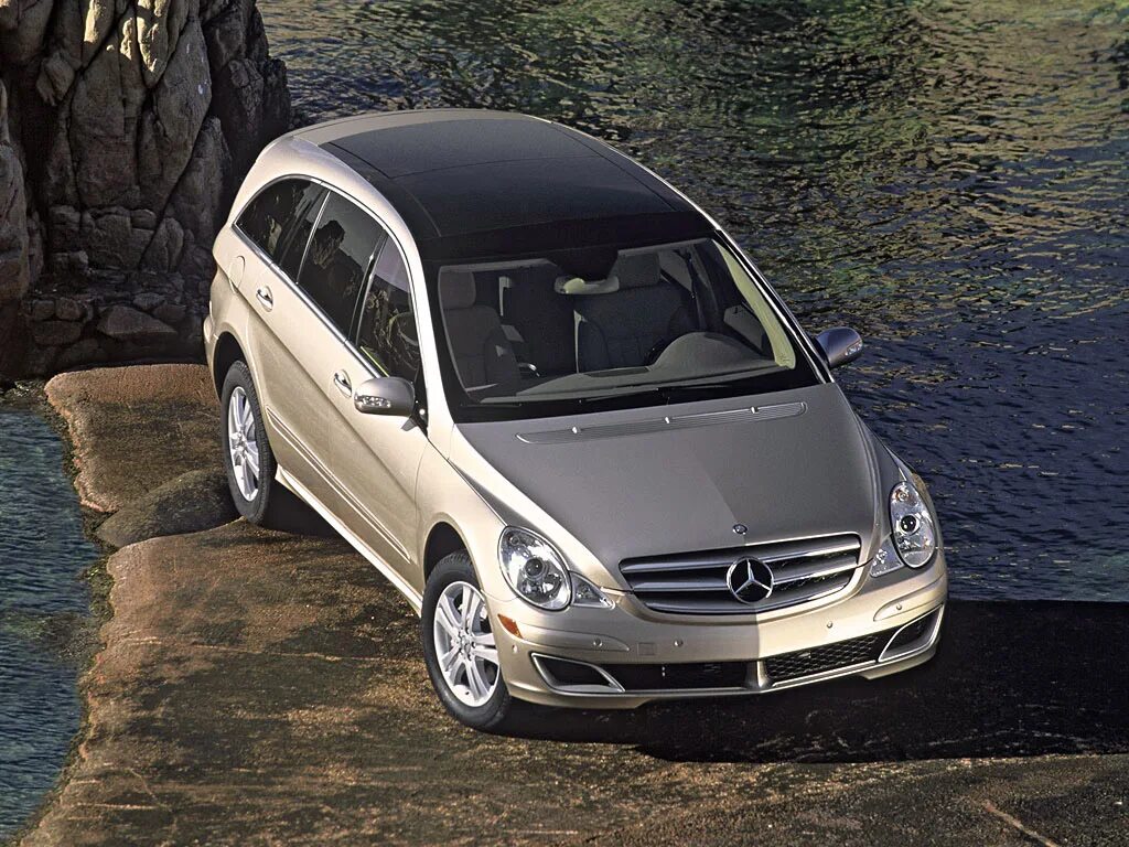 Мерседес r400. Mercedes Benz r class. R-139 Мерседес. Мерседес Бенц r350.