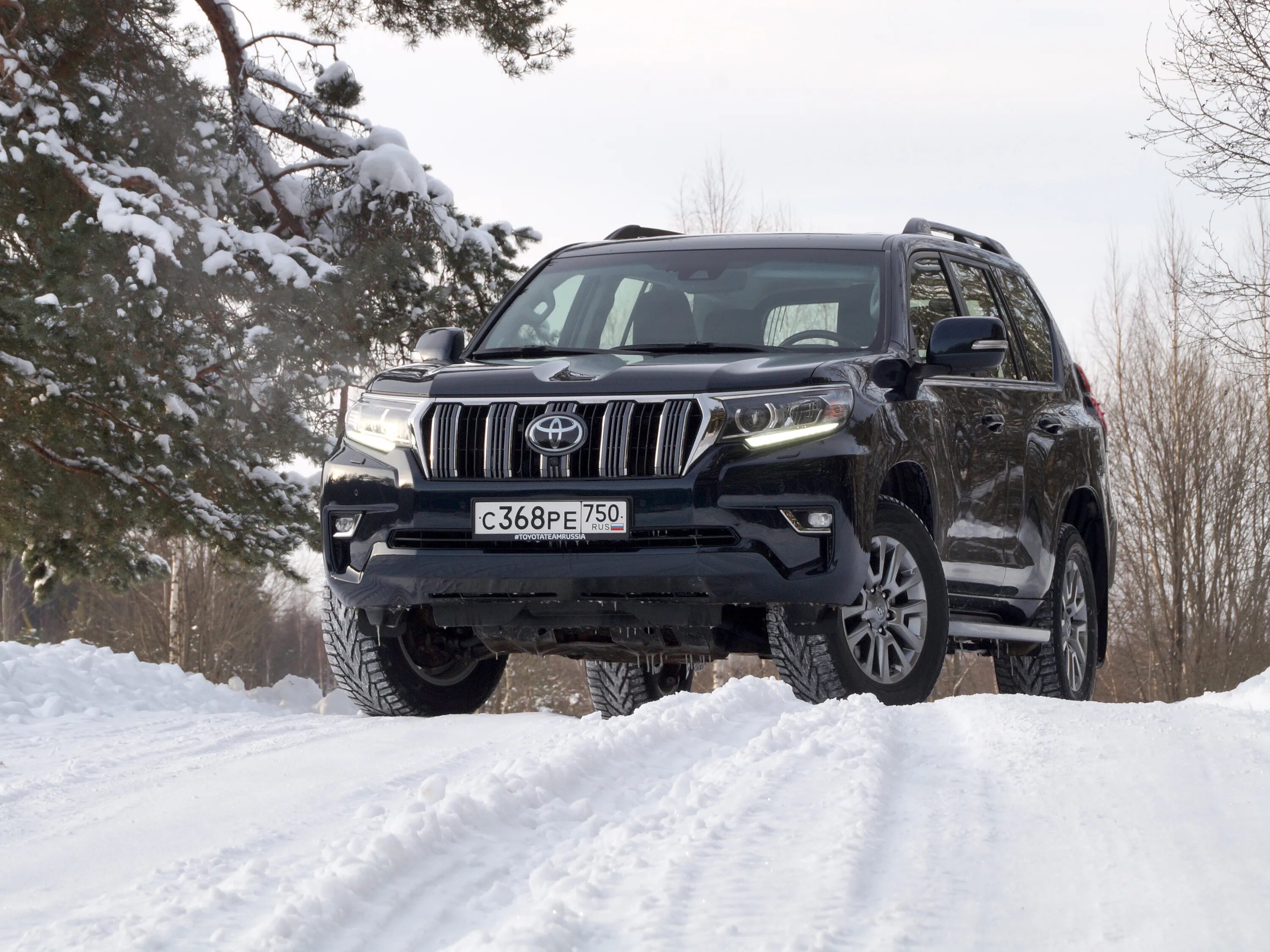 Toyota land cruiser prado 2022.