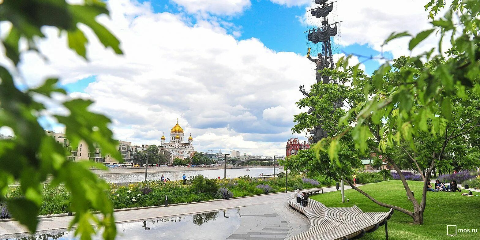 Какая погода летом 2024 в москве. Москва летом. Солнечный день в Москве. Лето в городе Москва. Летний день в Москве.