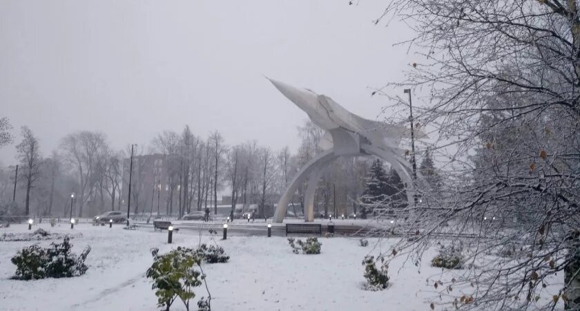 Сильный снегопад фото. Гололед в Иваново. Сугробы в Кизеле. Кострома гололёд фото. Погода город пермь 3 дня