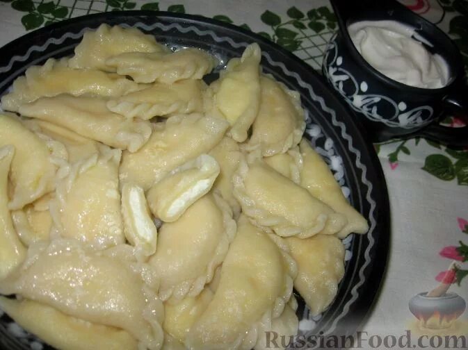 Вареники с творогом Пельмени и вареники. Мясные полуфабрикаты