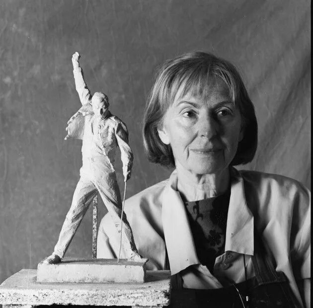 Квин делала. Квин делала
