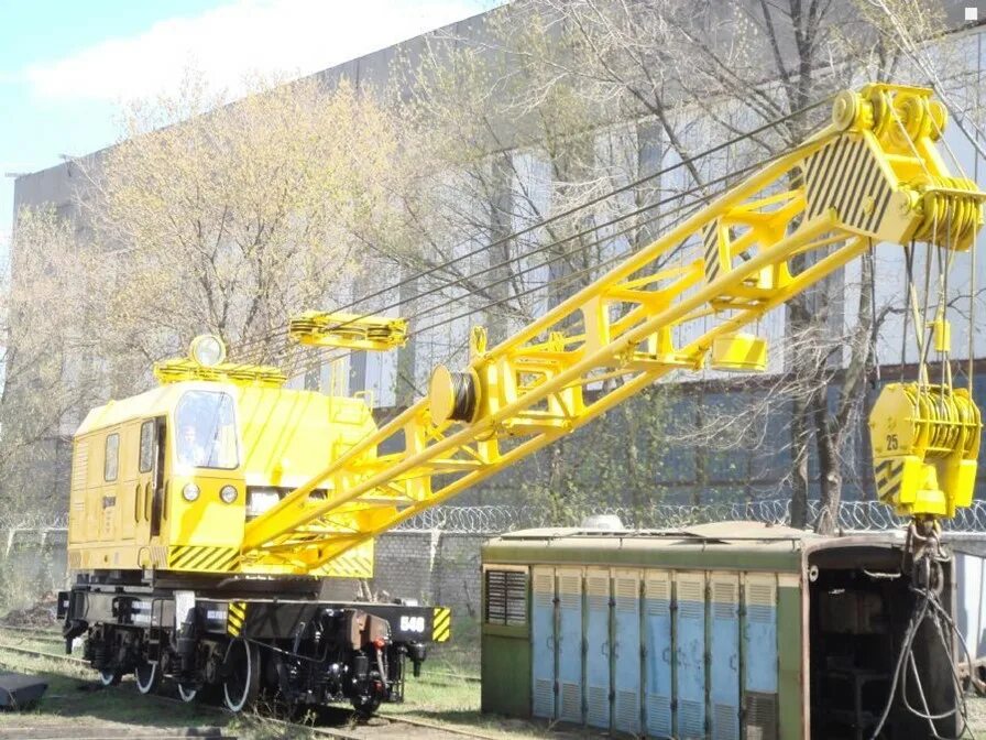 Кран кж 1572. Кран кдэ-253. Ж. Ж/д кран кж 562. Железнодорожный кран едк 2000.