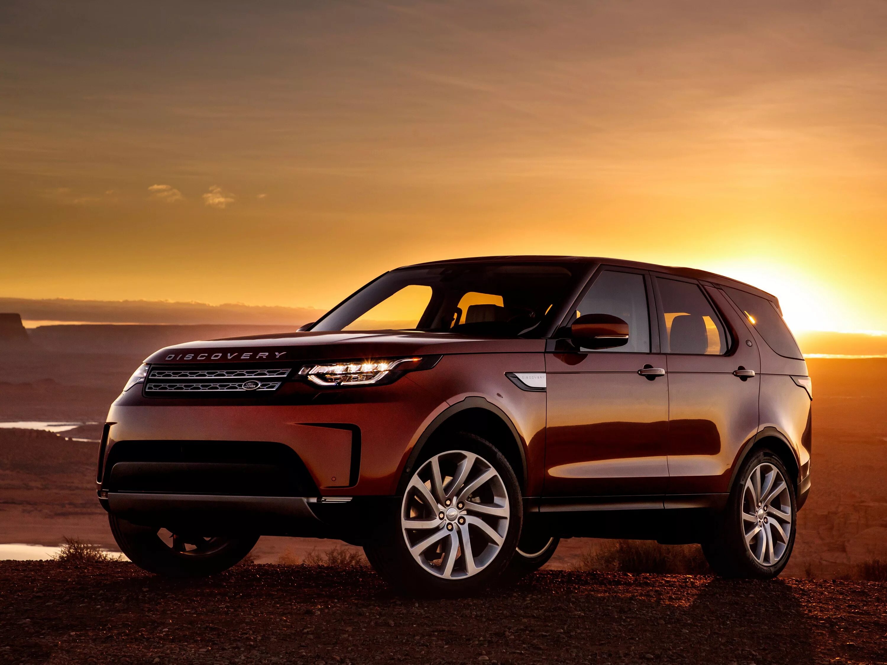 Land rover discovery 2016. Land rover discovery 4 в горах. Ленд ровер дискавери 4 2017. Colizey дискавери. Land rover discovery hse.