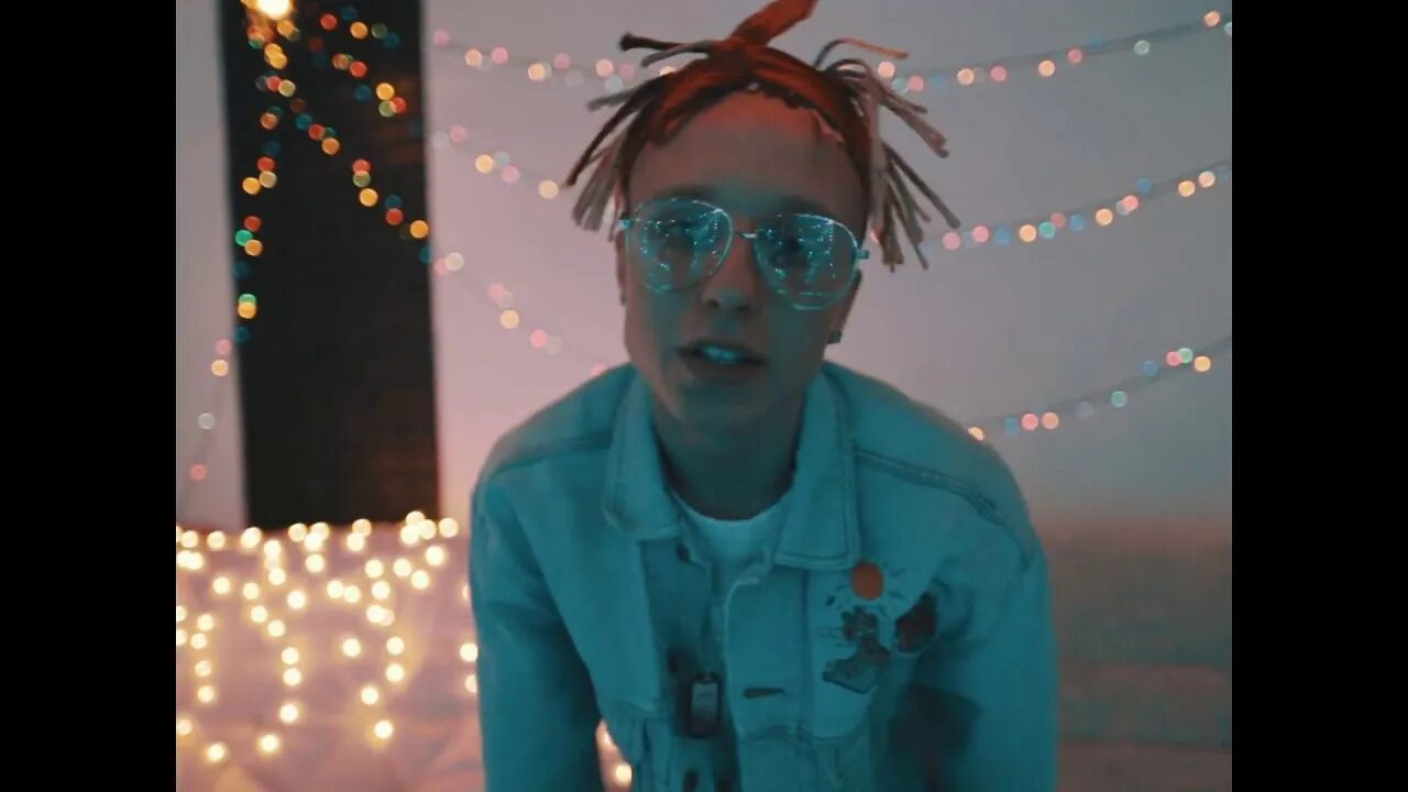 T-fest знак. Ти фест и его девушка. Т фест не забывай. Ти фест с девушкой. Т фест гиф.