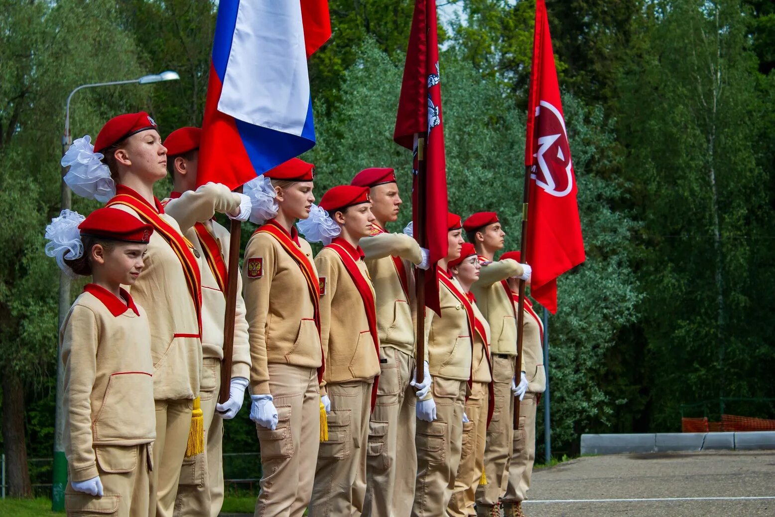 Юнармеец. Парадная форма юнармейцев. Юнармейцы на параде. Фото юнармейцев. Учебный центр патриот