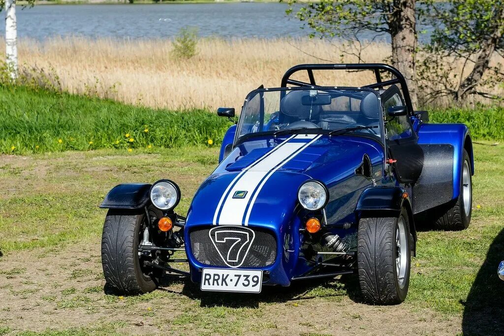 Slik 722. Красные диски. Машина 17ка. Auto 17. Литые диски 17 на киа.