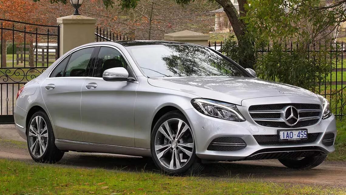 Купить б/у Mercedes-Benz C-Класс AMG IV (W205) 63 AMG S 4.0 AT (510 л.с.) бензин