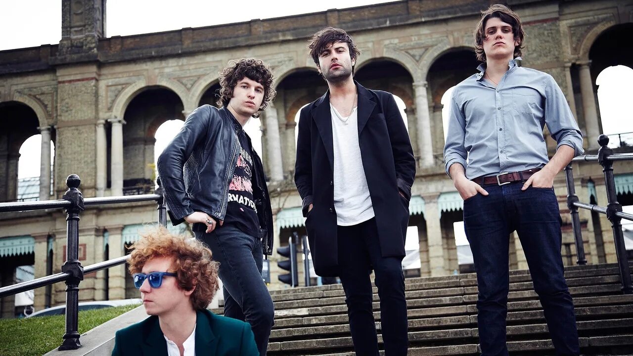 Kook. Группа the Kooks. The Kooks солист. The Kooks 2022. Инди слушать лучшие