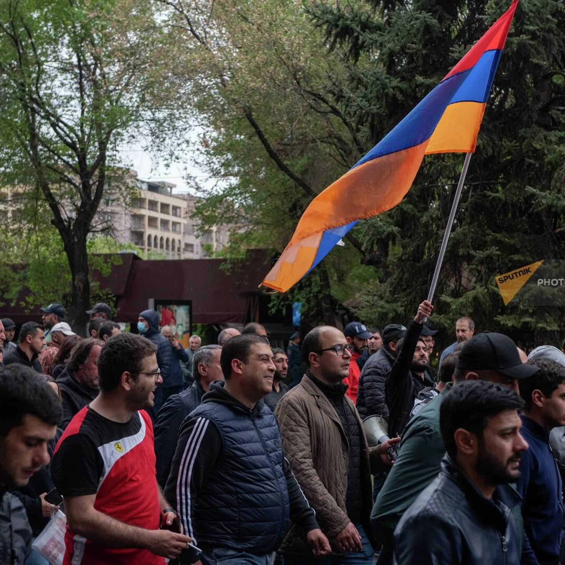 Армения против россии последние. Протесты в Армении против России. Протесты в Армении. Айастан оппозиция. Протесты в Армении сегодня.