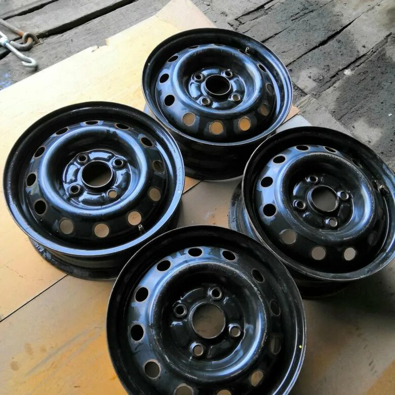 Ваз с тзск r15. Штампованные диски r15 на шевроле лачетти. Диск штамп r15. Trebl 53b35b. Диск штамп r15.