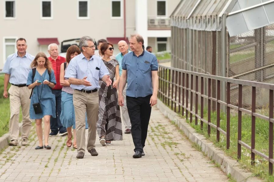 научно-исследовательский институт медицинской приматологии. приматология сочи. институт приматологии адлер сотрудники. сочинский мед университет. институт приматологии.