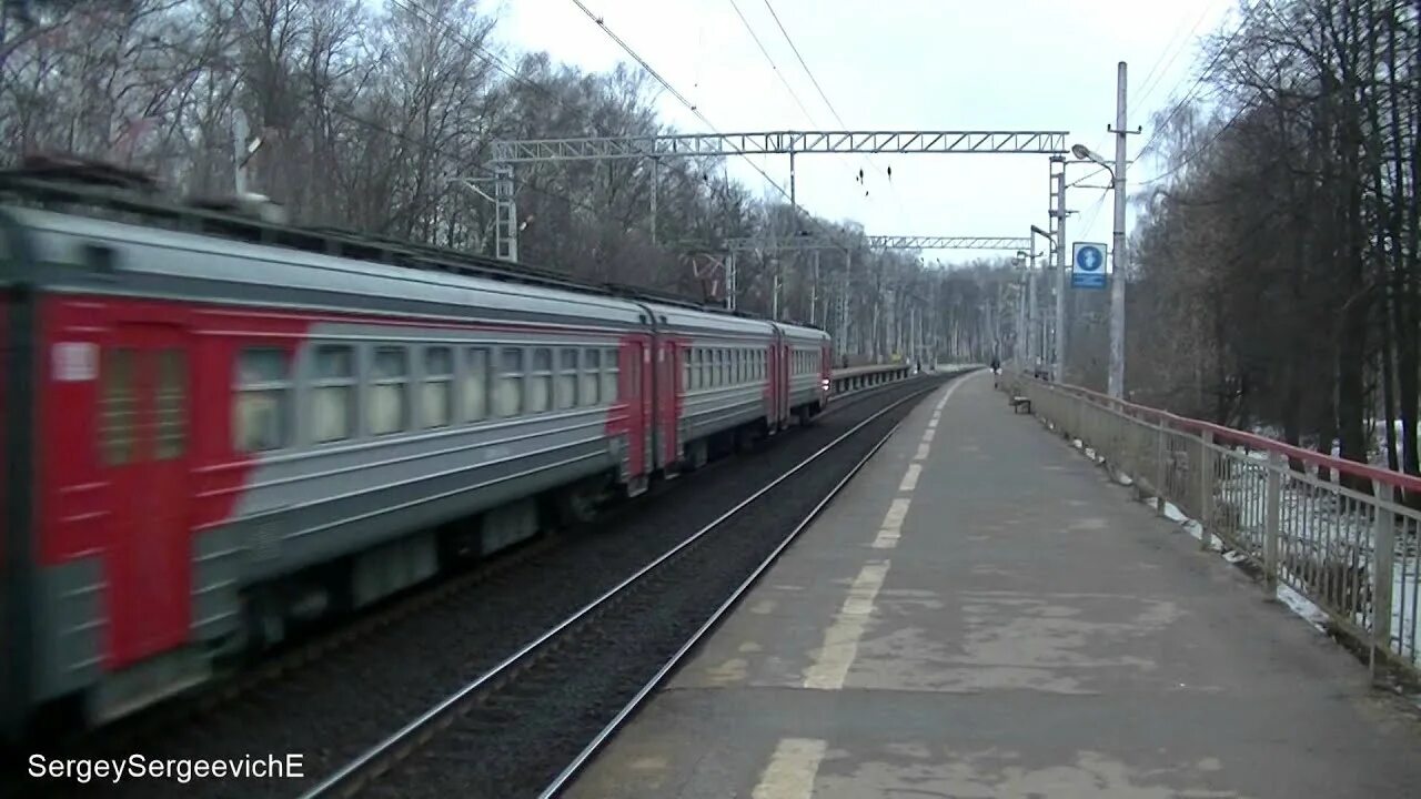 Электричка тимирязевский водники. Эд4мк 0078. платформа водники савеловское направление. станция водники савеловского направления. электрички водники лобня.