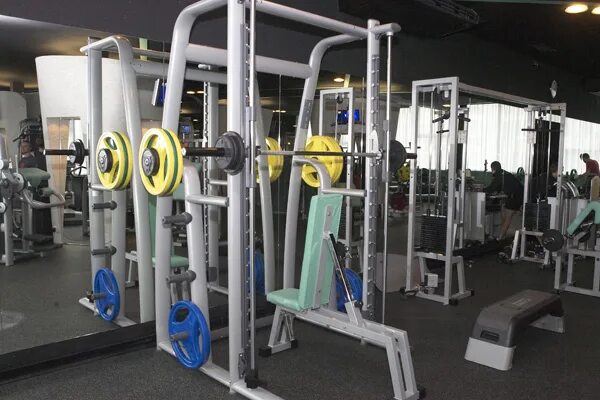 Спарта фитнес клуб спб. Спарта одоевского 28. тренажерный зал спарта новороссийск. s фитнес на одоевского. фитнес спарта одоевского карточка.