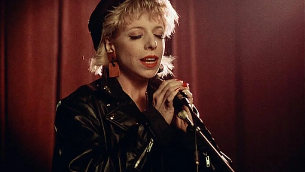 Julee cruise. Джули Круз Твин пикс. Джоли и Круз.