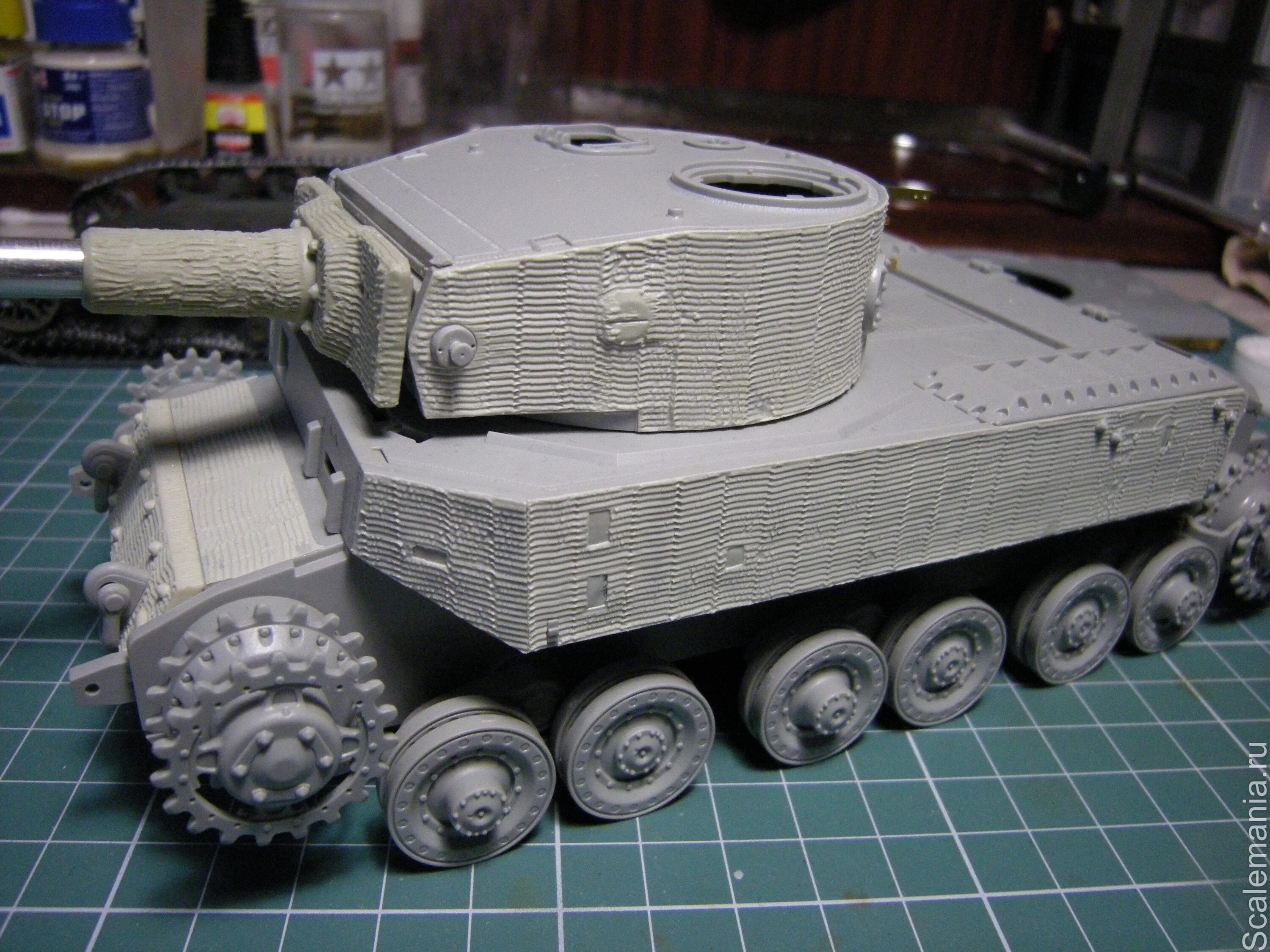 Tiger 1 Porsche. Тигр Порше 1/35. Тигр Порше танк. Модель тигр Порше 1/35.