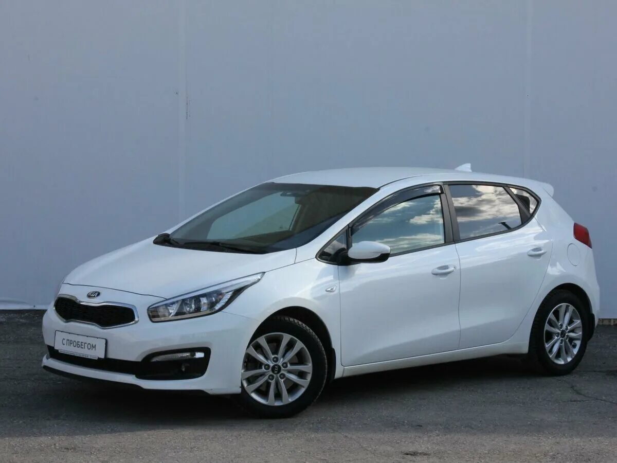 Кия сид 2017. Киа СИД 2017. Kia Ceed хэтчбек белая. Kia Ceed 2017 хэтчбек. Киа СИД 2014 хэтчбек белый.