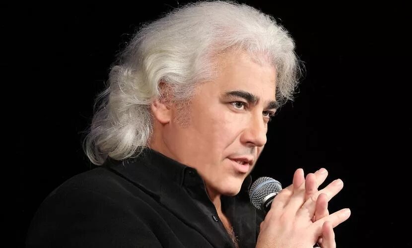 Оперный музыкант. Владимир самсонов певец. самсонов владимир певец оперный. владимир комович оперный певец. баритон владимир.
